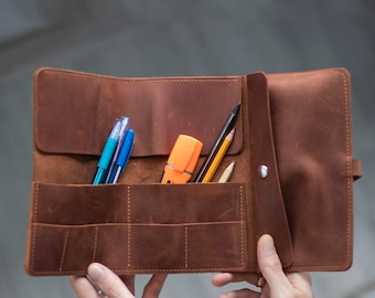 Custom leather artist roll, Leather paint brush case, Leather pencil roll case, Handmade leather pencil roll, Gifts for painter