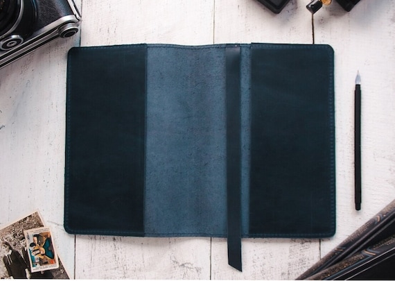 Personalized book cover, Custom book cover, Leather book cover, Handmade book cover, Leather book case, Engraved book cover
