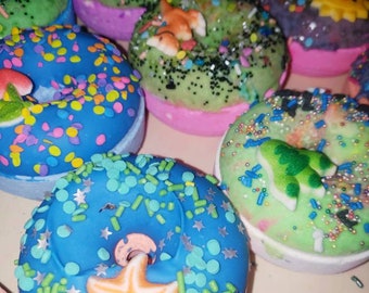 7 Moisturizing Bath Donuts - turtle ocean themed