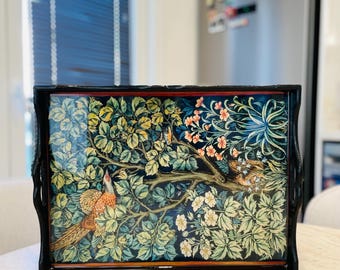 Handgjord William Morris träbricka: Epoxibelagd Arts & Crafts-dekor