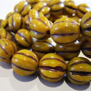 10mm Melon Yellow Pumpkin Czech Glass Beads Fluted Round 10pc