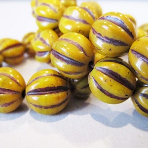 10mm Melon Yellow Dandelion Pumpkin Brown Wash Fluted Round Czech Beads 10pc