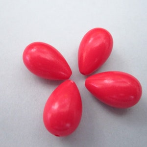 11x17mm Teardrop Opaque Red Vintage Lucite Beads 4pc