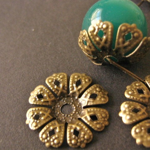 Fancy Flower Bead Cap 20mm Antique Bronze Jewelry Findings 30pc