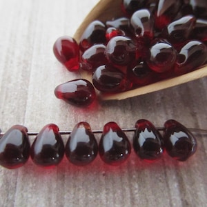4x6mm Teardrop Garnet Red Czech Glass Drop Beads 50pc