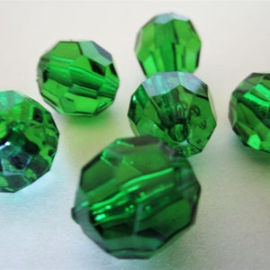 14mm Faceted Round Transparent Green Acrylic Beads 15pc image 3