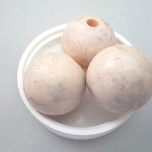 23mm Round Beige Marble Vintage Lucite Beads 4pc