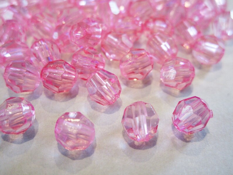 6mm Faceted Round Transparent Pink Acrylic Beads 100pc image 1