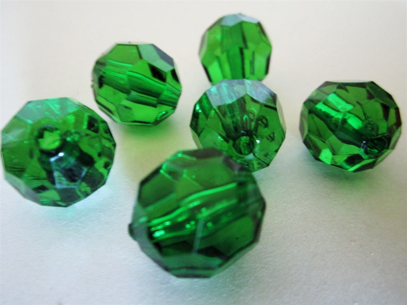 14mm Faceted Round Transparent Green Acrylic Beads 15pc image 2