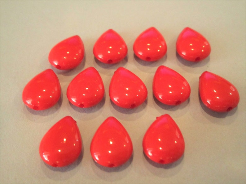 14x10mm Teardrop Opaque Red Acrylic Beads 20pc