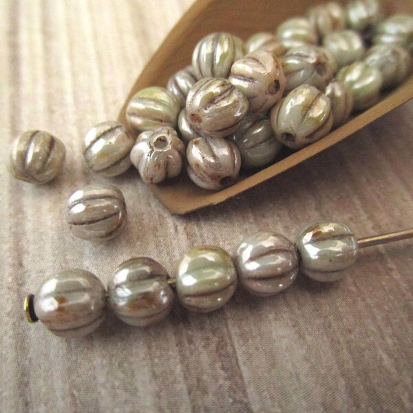 5mm Melon Fluted Round Opaque Ultra Green Luster Czech Glass Bead 50pc