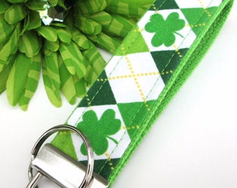 Shamrock Keychain, St. Patricks Day Gifts, Wristlet Keychain, Luck of the Irish, Four Leaf Clover Keychain, Irish Keychain, Wrist Keychain