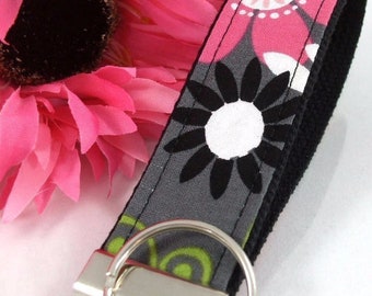 Floral Keychain in Grey Pink