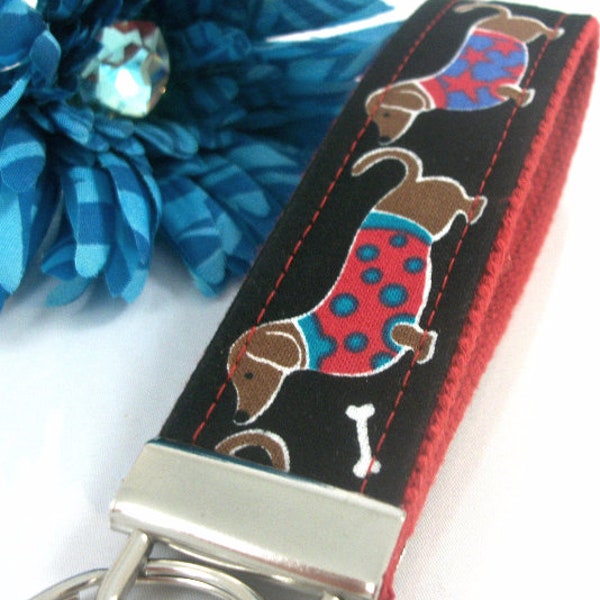 Cute Dog Mom Keychain, Dachshund Fabric Wristlet Keychain, Best Friend Gifts Long Distance, Preschool Teacher Gifts