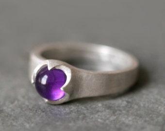 Banded Cab Ring in Sterling Silver with Amethyst