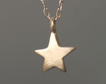 Star Necklace in 14K Gold