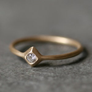 Small Pyramid Solitaire Ring in 14K with Diamond