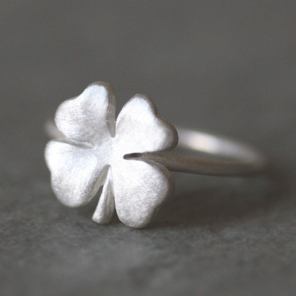 Four Leaf Clover Ring in Sterling Silver