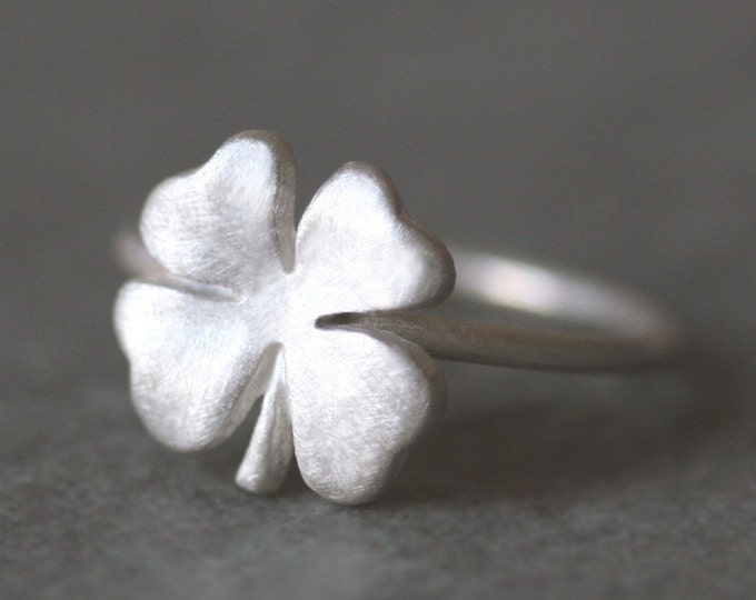 Sterling Silver Four Leaf Clover Ring With Cubic Zirconia - Sizes 4 To 10, Gift Box Included