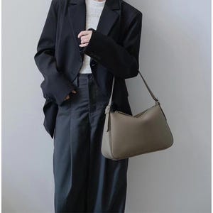 Minimalist Leather Shoulder Bag, Genuine Leather Bag, Women&#39;s Underarm Bag, Slouchy Leather Bag