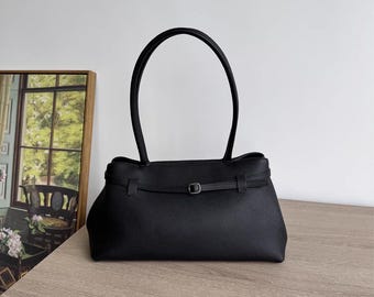 Leather Shoulder Bag, Leather Underarm Bag, Minimalist Shoulder Bag, Elegant Commuter Bag, Women's Handbags