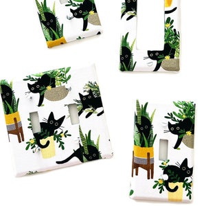 Cubierta de tela para interruptor de luz con diseño de gatos negros y plantas en macetas (todos los estilos): doble, triple, GFCI, tomacorriente, deslizante, basculante y de palanca