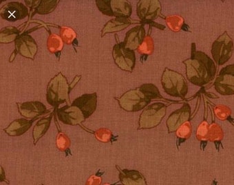 Martha Negley dla Rowan #MN22 Owoce dzikiej róży w długości 1/2 jarda