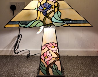 Large Tiffany Style Table Lamp, Stained Glass, 2 Bulb Capacity