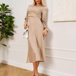 Elegant Long Sleeve Silk Midi Dress For Women – Perfect For Spring, Summer Events