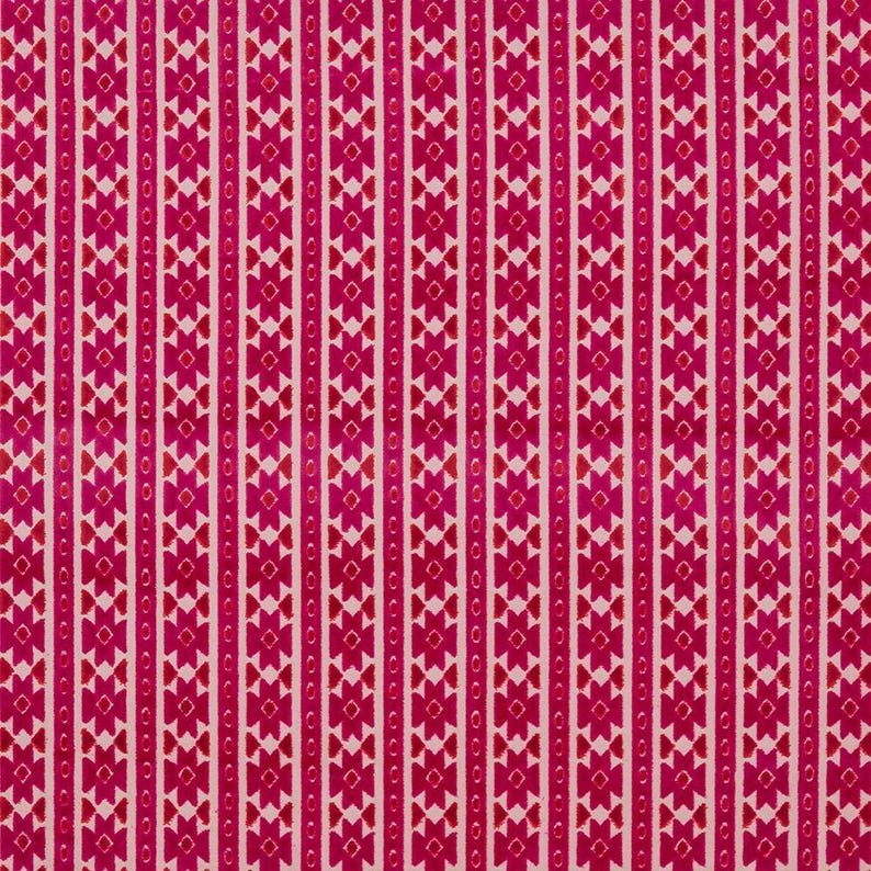 Velvet Fuchsia Pattern Besht main image 1