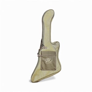 Peut inclure: Un étui de guitare beige avec une poche et le texte "SX Guitar". L'étui est conçu pour une guitare électrique. Il possède une fermeture éclair et une poignée.