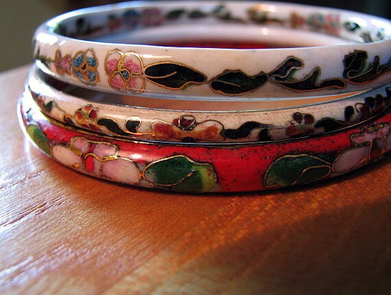 Colorful Cloisonné Enamel Bangle Set - Multicolor Vintage Estate Cloisonne Enamel Colorful Flower Bangle  main image 4