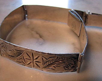 Sterling Silver Four Panel Engraved Flowers Leaves Bracelet