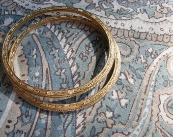 Vintage Golden Trifari Bangles Bracelet Set Ornate Detailed Deco