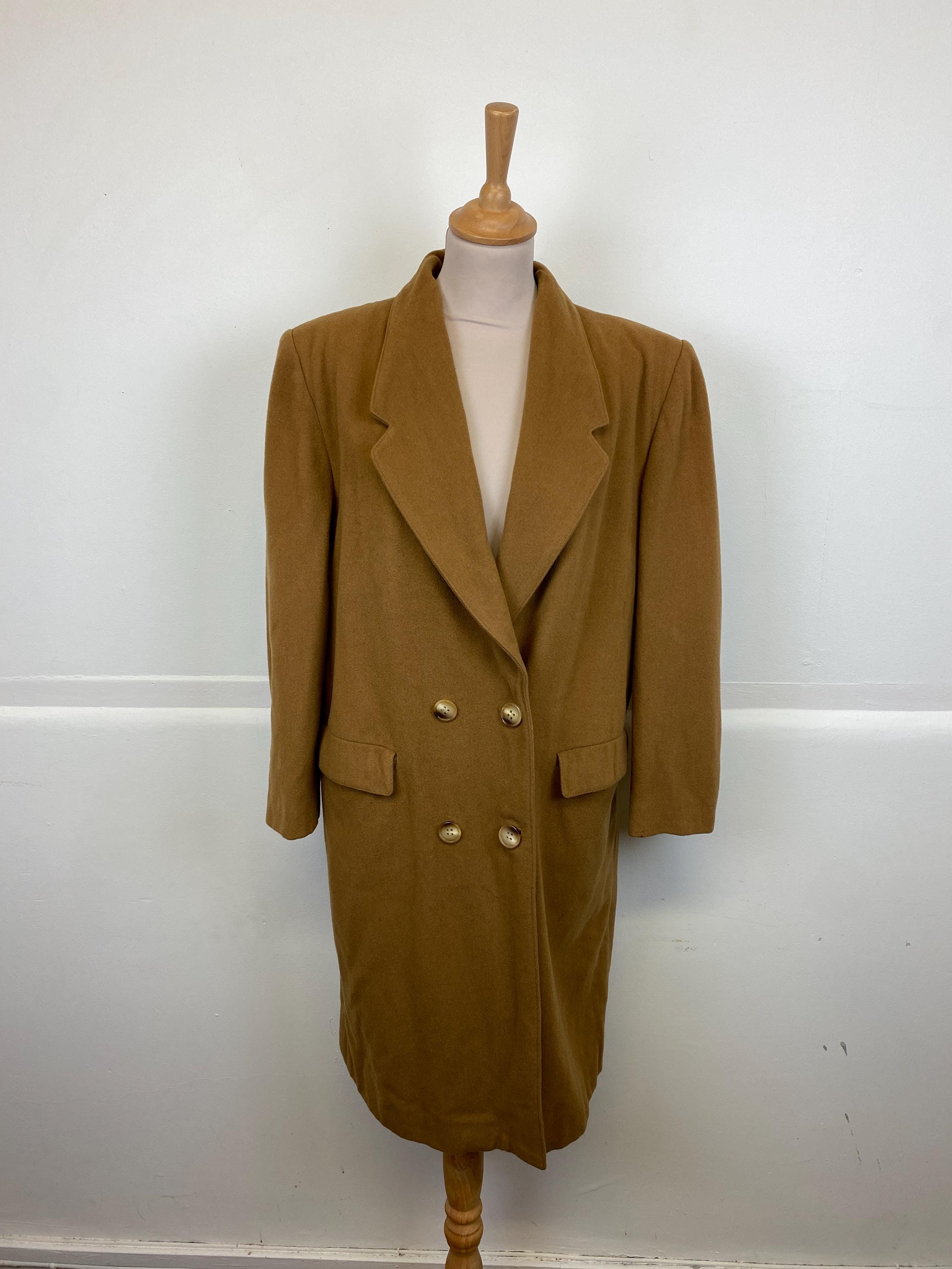 Burberry // Beige Balmacaan Coat – VSP Consignment