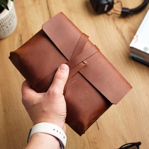 Aangepaste boekhoes, handgemaakte boekenkast, boekenhoes voor mannen, aangepaste boekomslag, leren boekenkast, leren boekomslag, leren boekomslag
