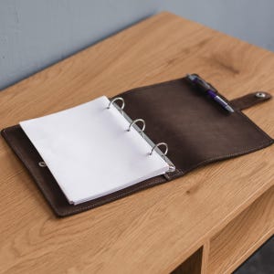 Custom leather ring binder, Ring binder notebook, Personalized binder cover, Leather planner with rings, Engraved leather binder