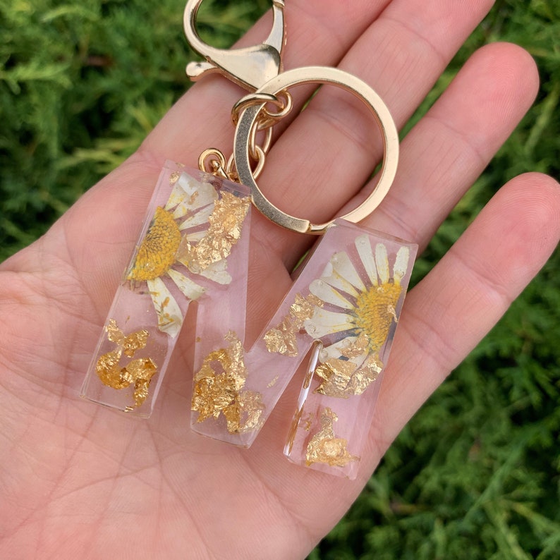 Resin Letter Daisy And Gold Leaf Keychain Choose Your Letter Etsy
