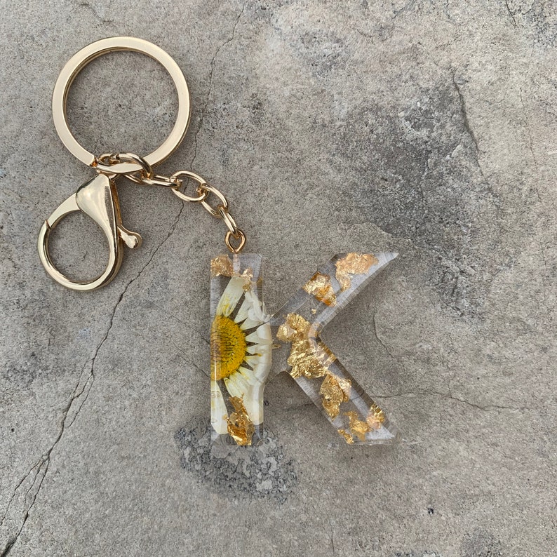 Resin Letter Daisy And Gold Leaf Keychain Choose Your Letter Etsy