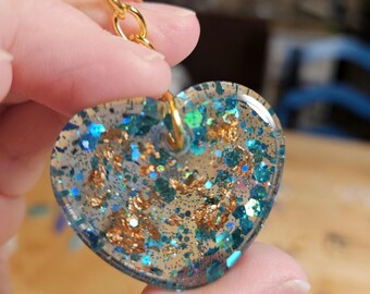 Llavero o dije de resina con forma de corazón brillante - niñas - regalo - llaves - mochila - bolso