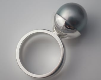 South Sea Pearl Ring - Big Natural Gray Saltwater Pearl ring