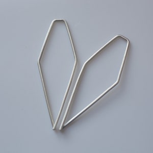 Geometric Minimalist Looped Pentagon Simple Open Hoop Earrings in Sterling Silver Threader Kite Earrings image 2
