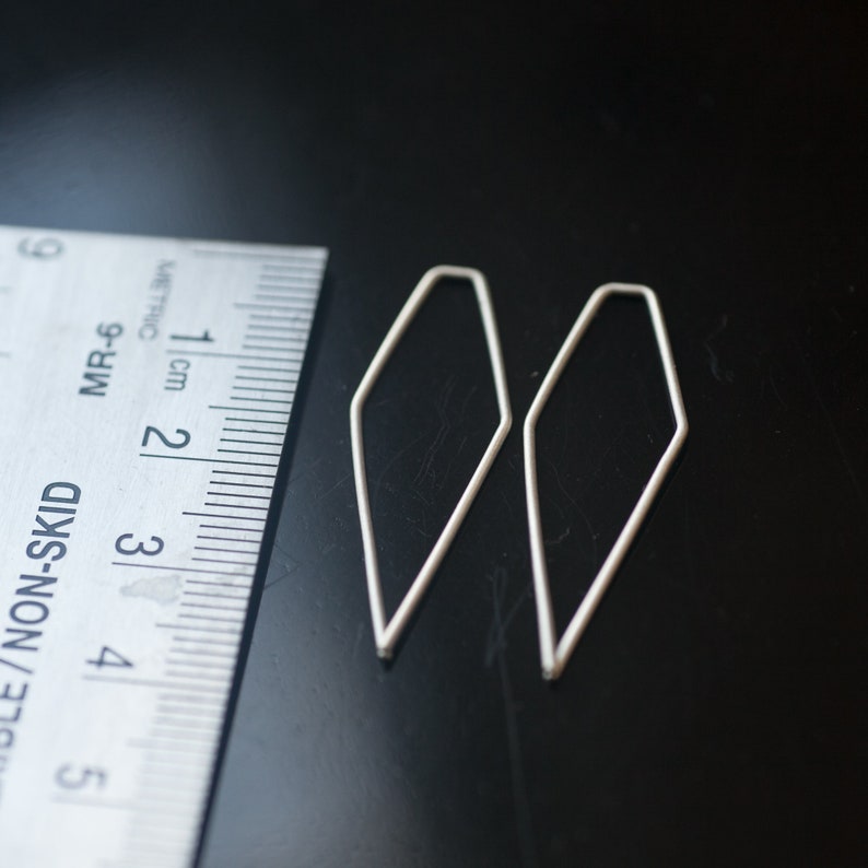 Geometric Minimalist Looped Pentagon Simple Open Hoop Earrings in Sterling Silver Threader Kite Earrings image 5