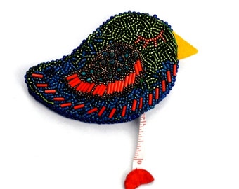 Furtive Fowl Bead Embroidery Tape Measure Cover - ENGLISH LANGUAGE - Beading Pattern