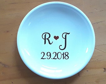 Wedding Ring Holder Wedding Gift Date and Initials Unique Gift Engagement Gift Personalized Gift Jewelry Dish Bridal Shower Gift