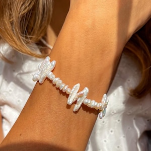 Handmade Freshwater Pearl Bracelet, Statement Bracelet, Real Pearl Bracelet, Bridesmaid Bracelet, Dainty Unique Gift, Perfect Gift for Mom