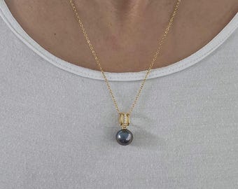 Ciondolo con perla di Tahiti: argento sterling placcato oro 18 carati, accento in zirconia cubica