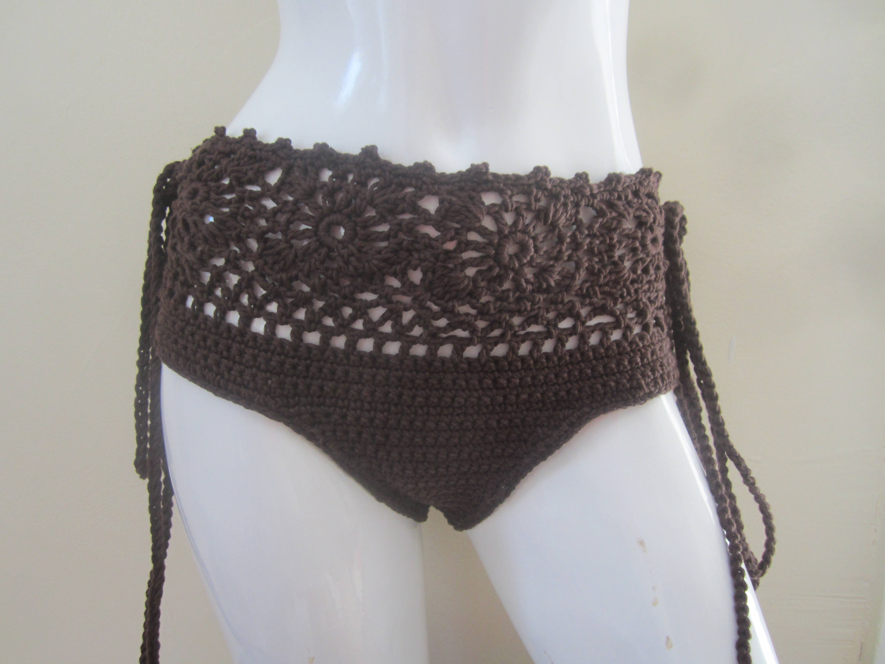 crochet swimsuit bottoms