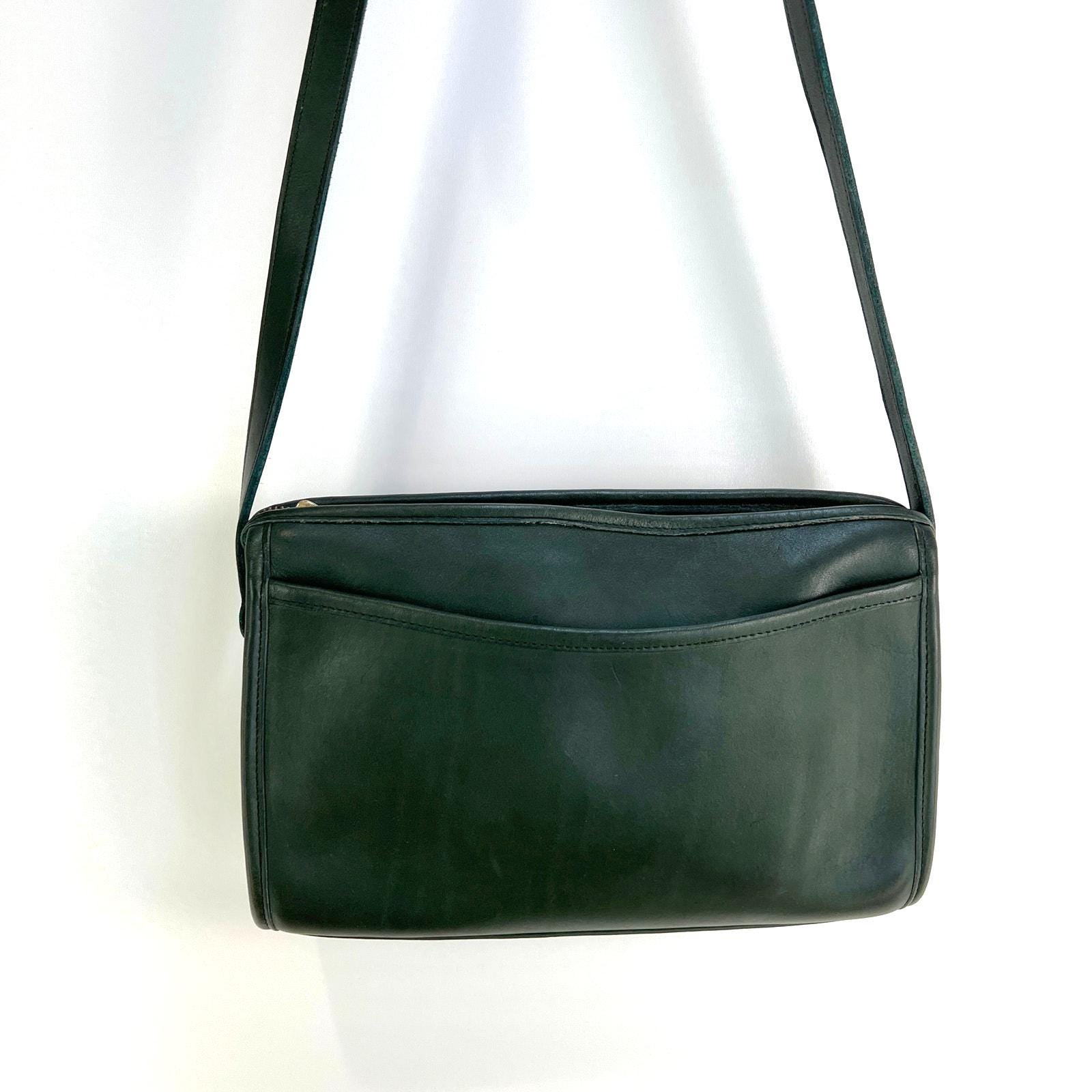 バッグ vintage bag Vintage COACH SWINGPACK 9974 Medium Leather Crossbody Bag