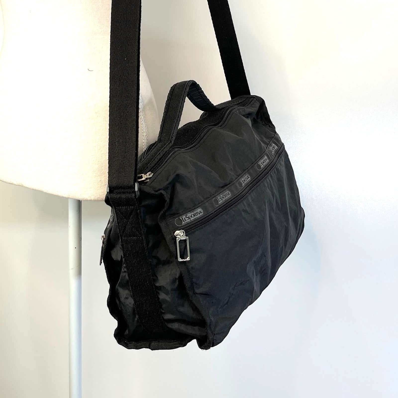 新品未使用　LesPortsac オーバーナイトダッフルバッグ lab23072-bk_3.jpg